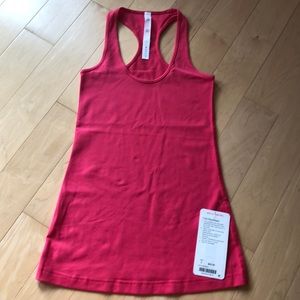 🍋BNWT Lululemon CRB Tank Size 4 in Bruised Berry